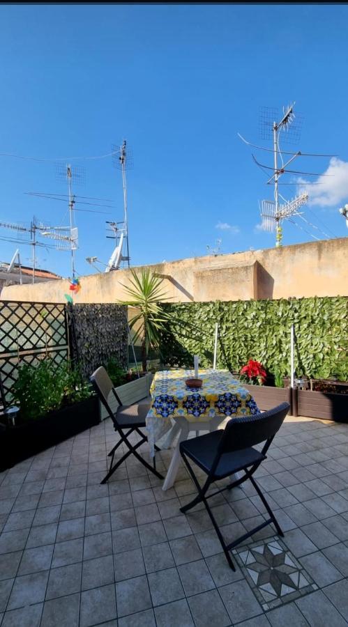 Terrazza Del Santo 2,0 - La Terrazza Nel Cuore Di Napoli ภายนอก รูปภาพ